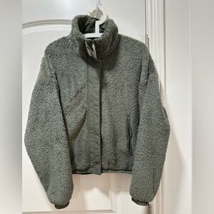 Vuori Women's Cozy Sherpa Jacket